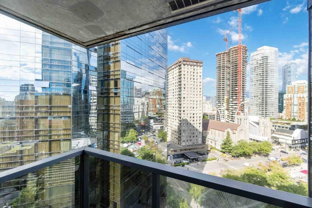 2Br Condo With Breathtaking View In Downtown! Free Parking - 6 Sleep Βανκούβερ Εξωτερικό φωτογραφία