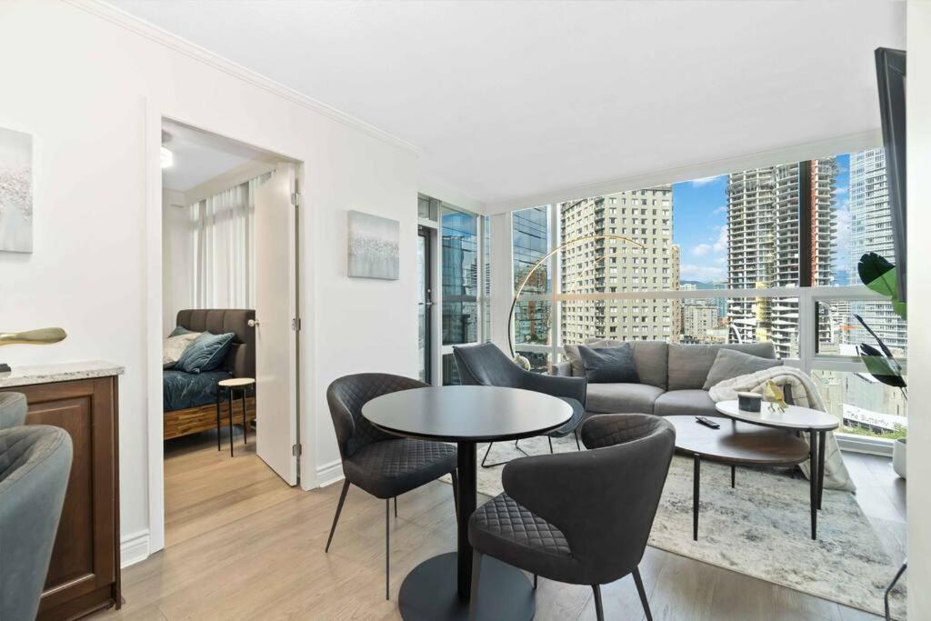 2Br Condo With Breathtaking View In Downtown! Free Parking - 6 Sleep Βανκούβερ Εξωτερικό φωτογραφία