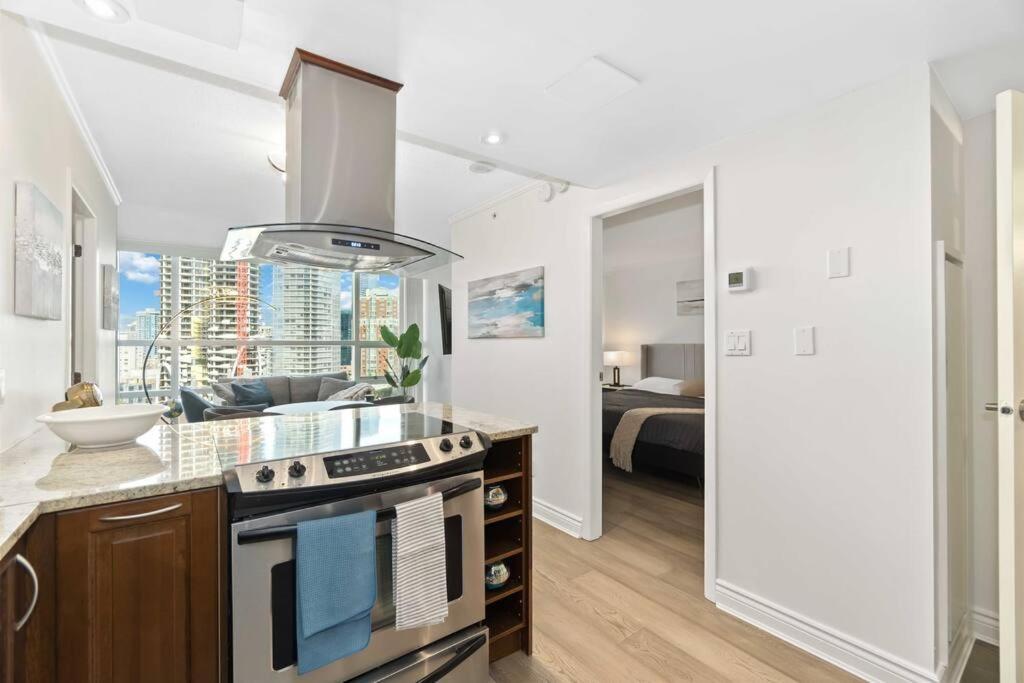 2Br Condo With Breathtaking View In Downtown! Free Parking - 6 Sleep Βανκούβερ Εξωτερικό φωτογραφία